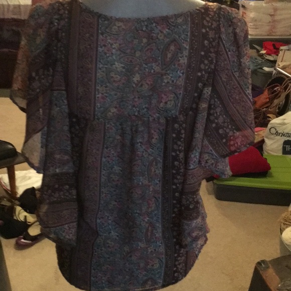 BOHO BUTTERFLY SLEEVE TOP - Picture 5 of 7